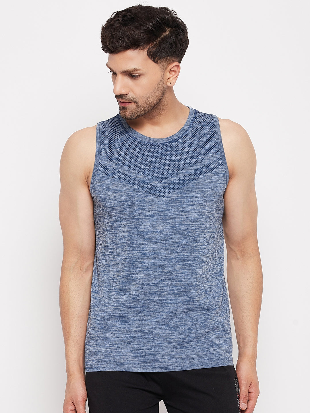 C9 Airwear Seamless Men's Sando/Vests with Round Neck and Textured Knit