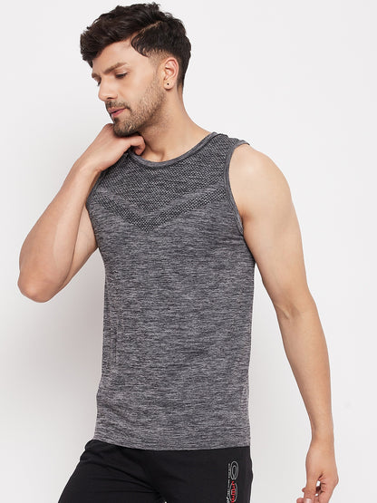 C9 Airwear Seamless Men's Sando/Vests with Round Neck and Textured Knit