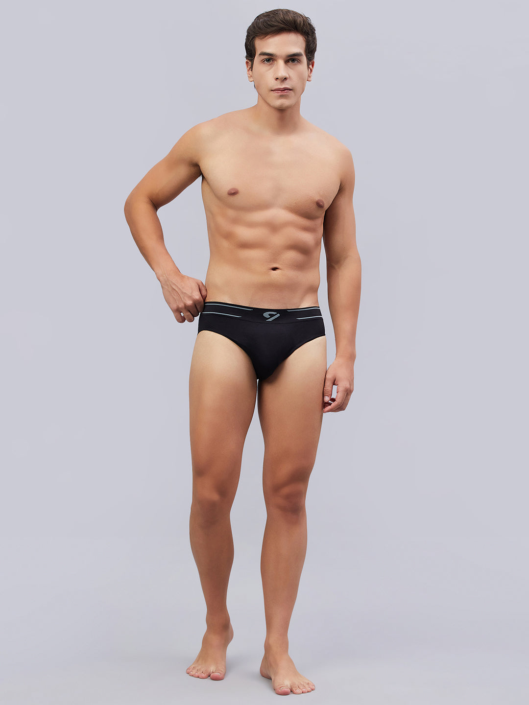 C9 AIRWEAR Skin friendly Men's Seamless Black  Basic Briefs