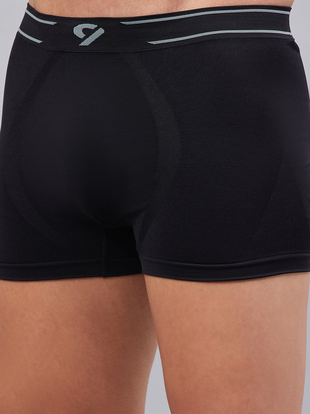 C9 Airwear Black Seamless Trunk For Men