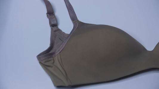 Seamless Bra vs Seamed Bra - Know Which is the Best?